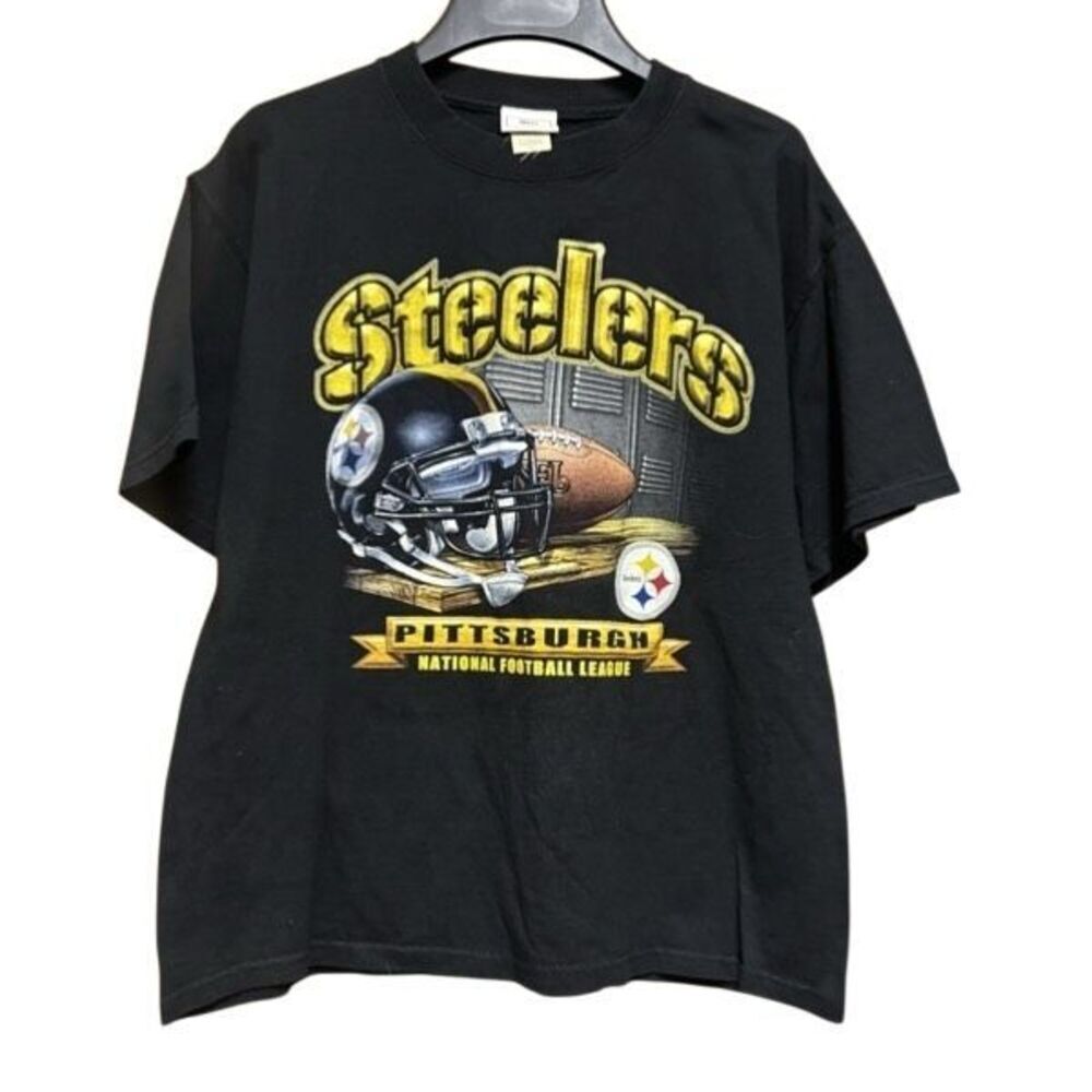 Pittsburgh Steelers National Football League Size Medium T-Shirt